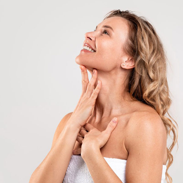 Il tuo corpo a 50 anni: capelli, pelle, salute fisica e mentale. Cosa cambia? Come comportarsi?
